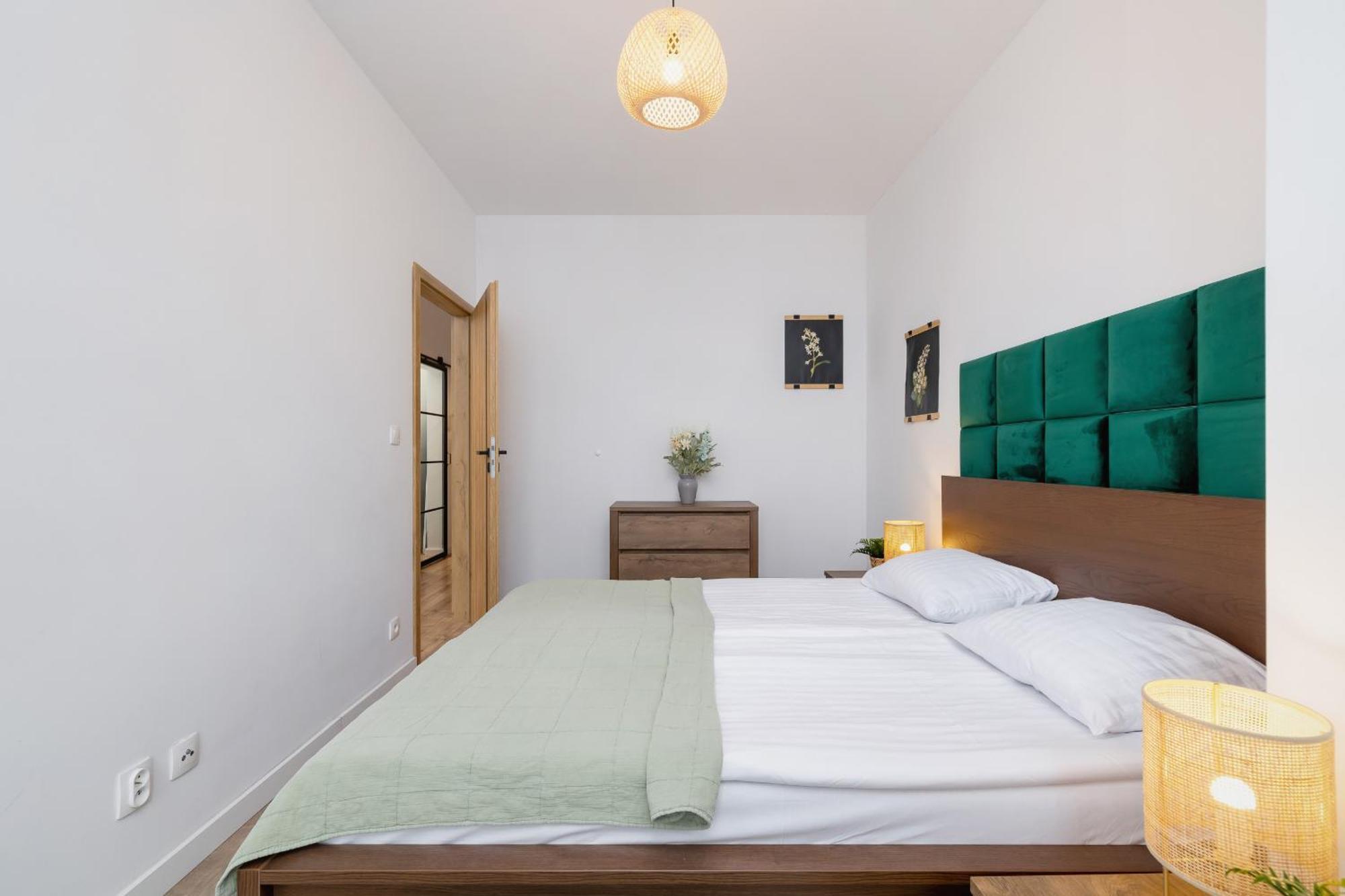Exclusive Apartment In Katowice With Balcony, Parking, Gym And Sauna By Noclegi Renters Esterno foto